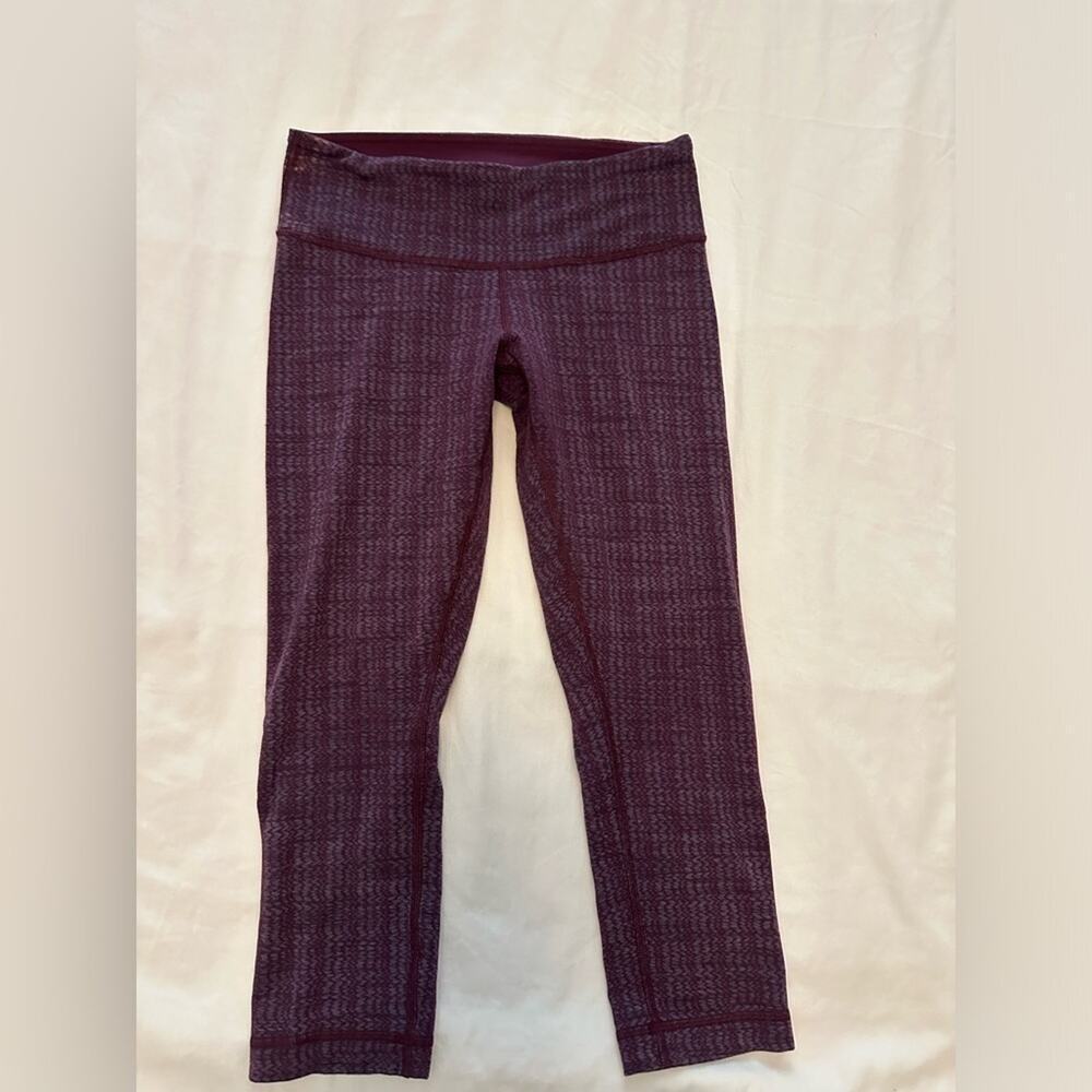 Lululemon Wunder Under 21” Cropped Leggings- EUC - Picture 3 of 8